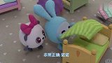 瑞奇宝宝：甜甜想拿香皂，怎么都拿不起来，结果直接骑上去！