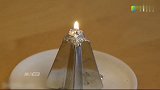 老外做了一个神奇的实验，用金属镓制作蜡烛会怎样，原理你知道吗