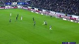 第17分钟尤文图斯球员赫迪拉射门 - 打偏