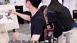 妈呀，这教室里除了人，还有什么东西是真的吗？