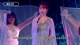 杨紫太大胆了，裙子只靠丝带撑起，却美得太不一般