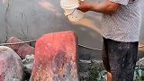 爷爷上山捡的红色石头，总感觉要当富豪的节奏