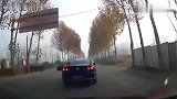 吓呆!车速再慢,车距再大,竟也阻挡不了这起车祸的发生!