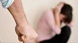 女子遭丈夫持刀砍打后用木棒反杀 一审判有期徒刑7年：防卫过当