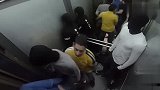 国外恶搞电梯里的搞笑，我的天呐不是个假的！