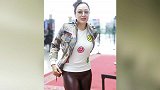 钟丽缇张伦硕变身“人鱼夫妇”水下拥吻唯美浪漫