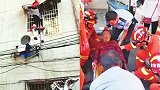 安徽86岁老人收衣服从3楼窗口掉下去 警民同心上演生死救援