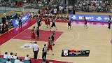 男篮友谊赛-13年-中新男篮对抗赛G2：周鹏突破上篮1V3获得2分-花絮
