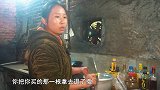 包立春想吃香肠，桃子姐蒸一盘香肠，麻辣咸香，美滋滋