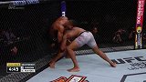 锤子硬刚剃刀！布来兹过肘如刀四连击TKO欧沃瑞姆