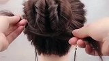 丸子头这样扎，简单又好看，看着就精神