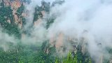 雨后的石峰林，云雾缭绕特别的美