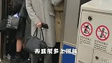 日本胶囊旅馆200元一晚，深受单身上班族欢迎