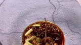 这个家庭焖鲫鱼您爱吃吗，简单好吃易学，颜值棒棒的