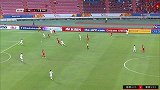 朝鲜队员后场失误越南发起猛攻 阮光海抓住机会外围怒射稍稍偏出