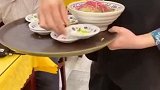 吃碗面还整这么多花样，浪费碟子！
