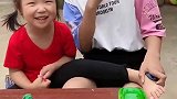 七彩童年：姐姐的表情醉了