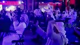 迪拜哈利法塔点亮，庆祝阿联酋希望号火星探测器进入火星轨道！