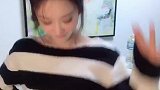 这个姑娘火了，音乐高潮一响起，瞬间嗨起来，忍不住跟着一起跳