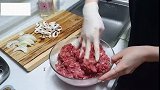 趣味吃美食：吃美味汉堡牛排