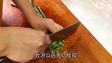 一家三口的晚餐，荤素搭配还有靓汤，鸡胸肉新吃法，孩子吃的欢喜