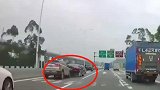 随意停车, 连环追尾来得猝不及防