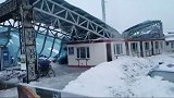突发！暴雪积压过重压塌哈尔滨一综合市场大棚，多家商铺受损
