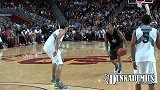 篮球-14年-球技最强艺人 克里斯布朗暴扣热舞嗨翻天-专题
