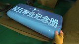 猪猪侠：小猪猪发现纪念册，却戴上眼镜，居然变成了铁拳虎！