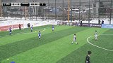 足球小将队边路犀利突破传中 队友后点推射打穿大小门