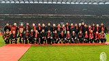 祖上富过！米兰120周年庆典众传奇圣西罗合影 你能认出来吗