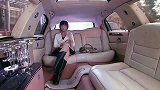 美女坐豪车上班，怎料堵车要迟到，下秒美女语出惊人时速八百！