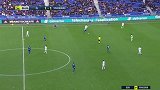 第87分钟斯特拉斯堡球员拉拉射门 - 击中门框