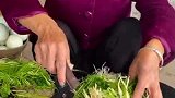 野葱花炒鸭蛋