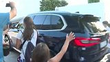 视频-梅西父亲抵达梅西家中 与PSG谈判进入关键时刻