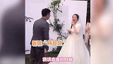 好笑到哭！新娘边抽泣边吐槽新婚老公，说婚礼誓词时像极了杨超越