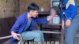 只知道天黑了，都忘记了早上没有晒花生