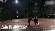 马布里拍视频恶搞哈登后撤步 夜光篮球太耀眼