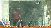 记者调查：小店里的“加油站”（二） 120224 新闻现场