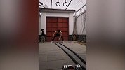 民间高手！这身肌肉真厉害 怎么锻炼的呢？