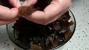 教你凉拌木耳的做法，爽脆可口，估计春节期间最受欢迎