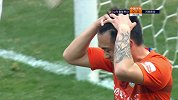 天神下凡！禁区乱战李海龙门前爆射 吴龑极限神扑救主