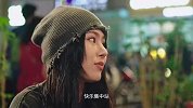 这位大爷做的炸串，能让美女从小吃到大，可见是有多么美味了！
