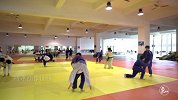中国版摔跤吧爸爸！大姐训练盲人小孩柔道13年，带出好几个奥运冠军