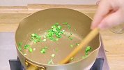 咔咔掉秤！鸡蛋豆腐黄瓜汤～5分钟就能搞定，清爽好喝太绝了～