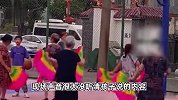10岁男孩与6名广场舞大妈争篮球场，目击者：虽然输了，但他很勇敢