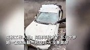 阿姨驾校练科目二直接穿墙而出，事故现场狼藉！驾校：教练的问题