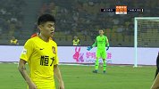 杨立瑜要发火被卡纳瓦罗一把推开 解说：他该跟韦世豪学点好的