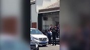 万人迷来啦!贝克汉姆空降中国引轰动 合影遭女球迷"占便宜"