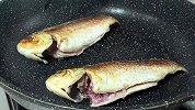 鲫鱼豆腐汤怎样做才汤汁浓白又鲜美，大厨教你诀窍，2分钟学会